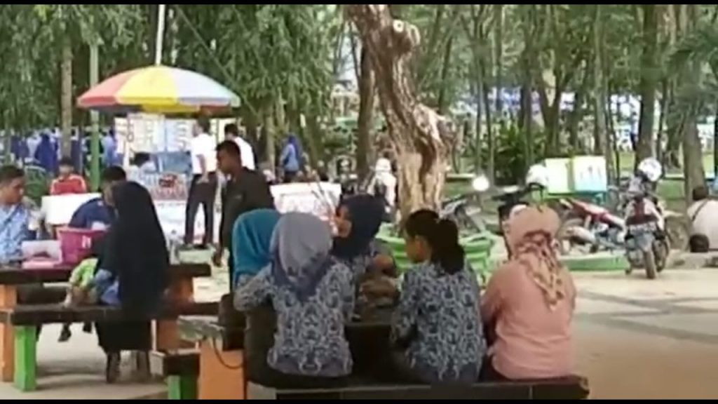 Oknum PNS Malas Mencoreng HUT RI Di Kota Kendari