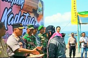 Ini Hebatnya 12 Srikandi Polres Baubau, Taklukkan Selat Kadatua Hanya Dua Jam