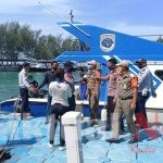 Bersama Instansi Terkait, Polsek Kep Seribu Selatan Lakukan Pengawasan Prokes di Dermaga Pelabuhan