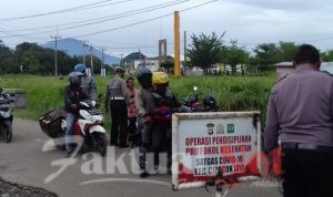 Polsek Cipocok Jaya Berikan Sanksi Sosial Kepada Pelanggar Prokes
