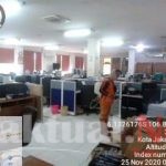 Kantor KPP Pratama Pluit Jakarta Disemprot Cairan Disinfektan