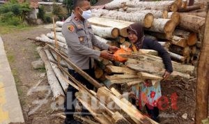 Jumat Barokah, Polsek Pabuaran Berikan Bantuan