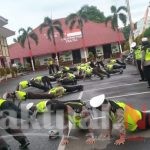 Hadapi Musim Hujan, Personil Sat Lantas Polres Gowa Rutin Latihan Fisik