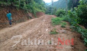 Ibarat Genangan Kerbau Jalan Bergulatan Lumpur diSinjai