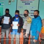 Bhabinkamtibmas dan Babinsa Desa Manimbahoi Damaikan Dua Warga yang Berselisih