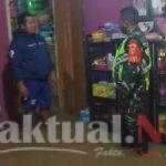 TNI dan Relawan Pantau Ketinggian Air Di Desa Loa Duri Ulu