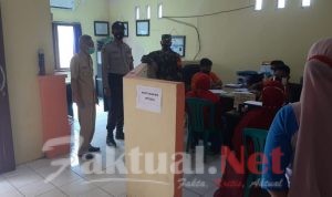 Penyaluran BST Penajam di Kawal Ketat TNI Polri