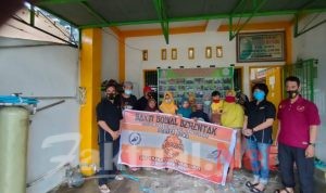 Alumni SDSS Angkatan XVII 1998/1999 Polres Gowa Berbagi Tali Asih