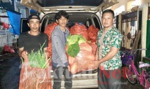 Petani Bersama Pedagang Sayur di Gowa Berikan Bantuan kepada Korban Gempa di Sulbar