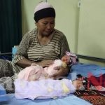 Warga Ciruas Tidak Bisa Pulang Usai Melahirkan