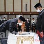 Gubernur Anies Lantik Marullah Matali Sebagai Seketaris Daerah 
