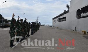 Danrem 091/ASN Berangkatkan Satgas Pamtas RI-PNG Yonif 611/Awang Long