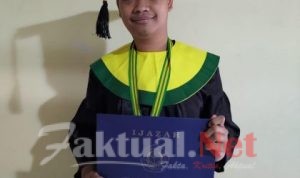 Putra Bungsu Walikota Tidore Raih Gelar Sarjana Dokter Termuda