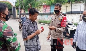 Tak Kenal Libur, Tiga Pilar Polsek Kemayoran Kampanye “Jakarta Bermasker”