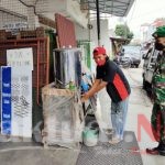 Serma Yudhi W, Patroli Sambil Sosialisasi PPKM Berbasis Mikro di Wilayah Binaan