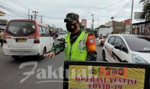 Koramil 0216/Ciruas Bersama Muspika Gelar Operasi Masker