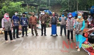 Hari Ketiga Pelaksanaan PPKM Pemdes Lassa-Lassa kembali Melaksanakan Operasi Yustisi Di Pasar Tombolo