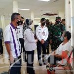 SEKO Jakarta Barat Tinjau Langsung Vaksinasi Masal Lansia di TSI Semanan Kalideres