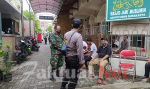 Babinsa Kemlayan Takziah di Warga Binaannya, Inilah Harapannya