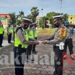 Kasat Lantas Polres Gowa Beri Reward Pada Personilnya