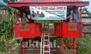 Posko Aman Covid-19 Desa Taring Juga di Fungsikan Sebagai Taman Baca Dan Pos Kamling
