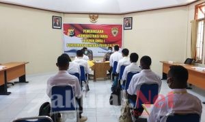 Kapolres Tolikara Buka Langsung Pelaksanaan Pemeriksaan Administrasi Penerimaan Polri Tahun Anggaran 2021