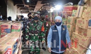 Bansos Masyarakat Jatim Diangkut KRI Tanjung Kambani Dari Koarmada II