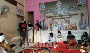 Santunan Anak Yatim Piatu dan Buka Puasa Ramadhan 1442 H di DPC Garteks Serang