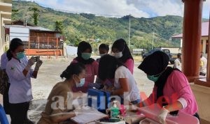 Bhayangkari Lakukan Posyandu Kepada Ibu dan Anak