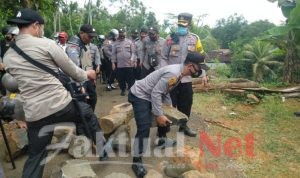 Pasca Demo Kemaren, Polres Purworejo Membuka Akses Jalan Yang Melewati Desa Wadas