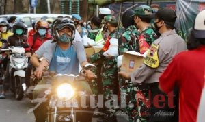 TNI/Polri Se -Jateng Bagikan Takjil dan Berbagi Rejeki Secara Serentak