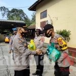 Kapolsek Ciruas Berikan Bingkisan Paket Lebaran Kepada Anggotanya