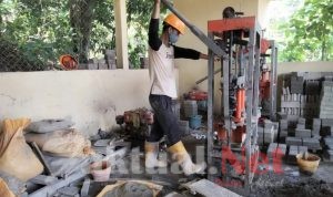Inovasi Ramah Lingkungan, PLTU Nii Tanasa Produksi Paving Blok dan Batako Berbahan Limbah Abu Batubara