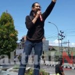 Ancha Mayor: Handphoneku dan SIMcardku, Jangan Salah gunakan Saya Sumpai Tujuh Turunan