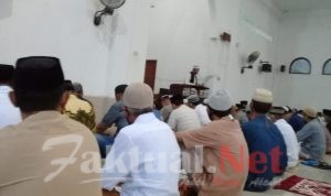 Warga Kendari Abaikan Putusan Walikota, Sholat Iedul Adha Tetap Berlangsung di Masjid