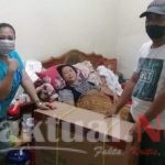 Baznas Bazis Bersama Dekot Jakut Berikan Bantuan Kursi Roda untuk Nani