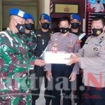 HUT Bhayangkara Ke -75, Divisi 3 Kostrad Beri Surprise Ulang Tahun Ke Polsek Bontomarannu