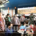 Panglima TNI dan Kapolri Tinjau Vaksinasi di Pesantren Minhaajurrosyidiin Jaktim