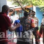 58 KK di Slum Area Pulau Payung Dapat Bansos Dari Polres Kep Seribu, Warga: Terimakasih Pak Polisi