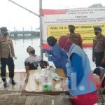 Polsek Kep Seribu Utara Terus Cegah Covid-19 dengan Testing Swab Antigen 12 Pendatang
