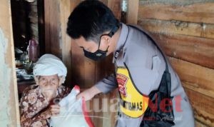 Di Masa PPKM, Polres Serang Terus Bagikan Sembako Kepada Masyarakat