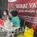 17 Warga Hari Ini Jalani Suntik Vaksin di Gerai Vaksin Presisi Polres Kepulauan Seribu
