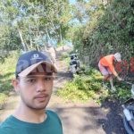 Kepala Dusun Bulueng “Kamsir” Pimpin Masyarakat Sabtu Bersih Secara Swadaya