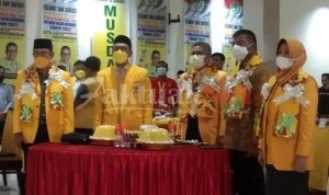 Akar Boyong Fraksi Golkar Sinjai ke Bira