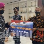Lanal Banten Serahkan Tali Asih Kepada Prajurit dan PNS dari Kasal