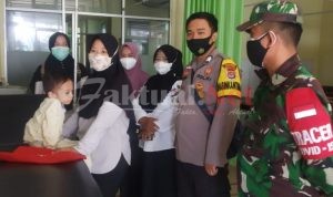 Polsek Petir Melakukan Kegiatan Pam dan Monitoring Vaksinasi di UPT Puskesmas Petir