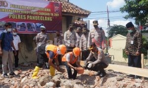 Kapolres Pandeglang Meletakan Batu Pertama Pembangunan Gedung Polsek Cadasari