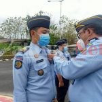 2 pegawai Lapas Kelas IIA Cilegon Dapat Penghargaan Satyalencana Karya Satya dari Jokowi