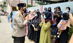 Kapolres Serang Melayat ke Rumah Anggotanya Yang Meninggal Dunia