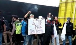 PT Universal Luggage Indonesia Abaikan Hak Buruh, Brand Harus Tanggungjawab